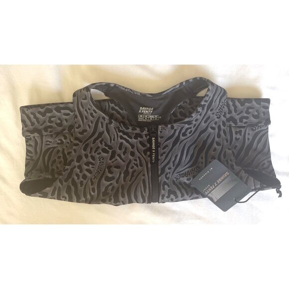 Savage X Fenty lock and lifted half-sip sports bra Size 1X (US 16-18) NWT - Picture 5 of 5